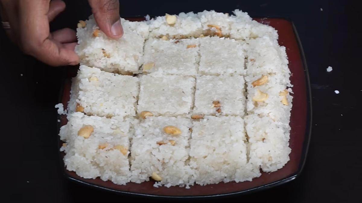 Coconut Burpees Recipe: இனிப்பான தேங்காய் பர்பி செய்வது எப்படி..? விவரம் உள்ளே..!