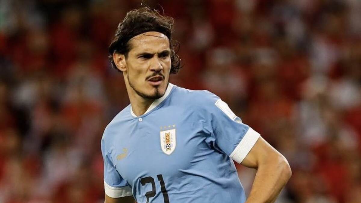 Edinson Cavani Retirement: சர்வதேச போட்டிகளில் இருந்து ஓய்வு; உருகுவே கால்பந்து வீரர் அறிவிப்பு..! ரசிகர்கள் சோகம்..!