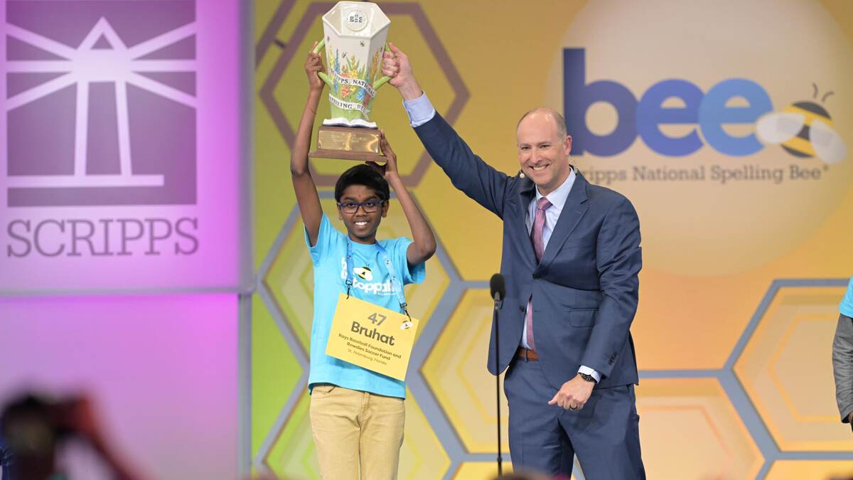 Scripps National Spelling Bee: வார்த்தை உச்சரிப்பு போட்டியில் வெற்றிபெற்று, ரூ.41 இலட்சம் பரிசை வென்ற 14 வயது இந்திய-அமெரிக்க மாணவர்.!
