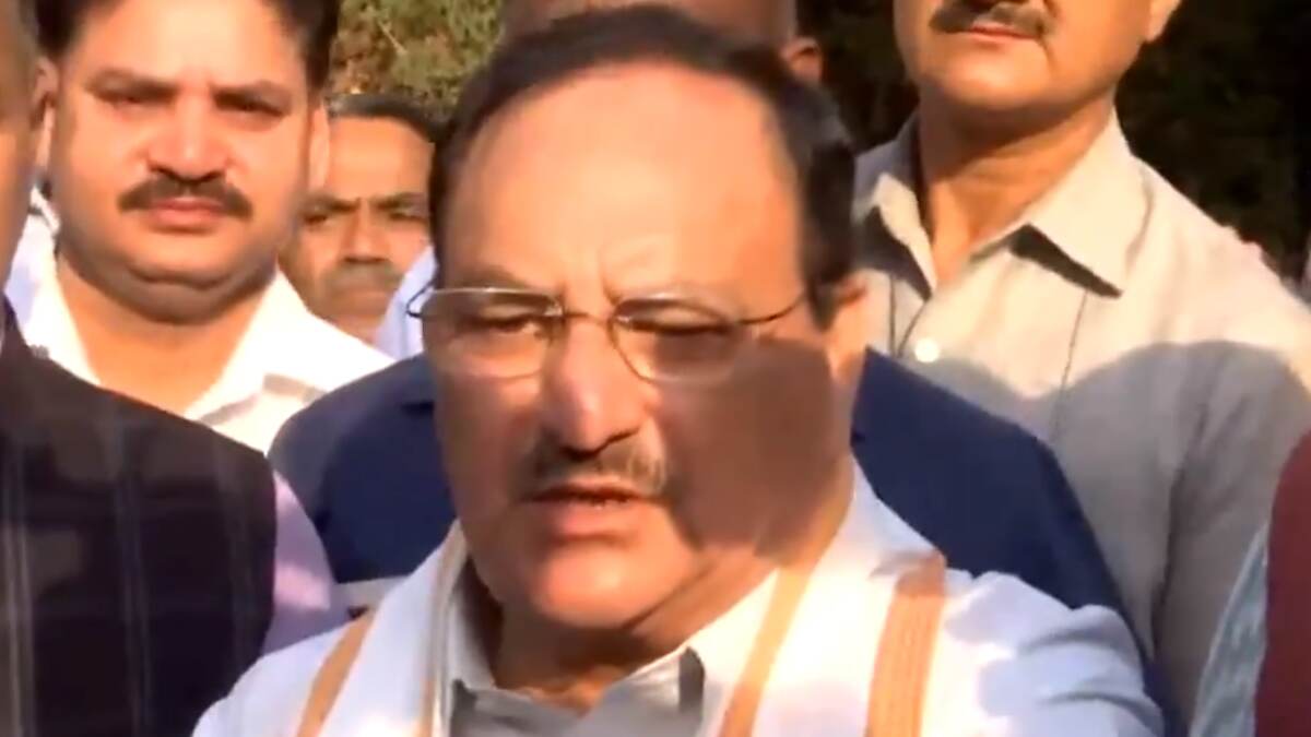 JP Nadda Casting his Vote: முதல் ஆளாக வாக்களித்தார் பாஜக தேசிய தலைவர் ஜேபி நட்டா; வாக்காளர்களுக்கு வேண்டுகோள்.!
