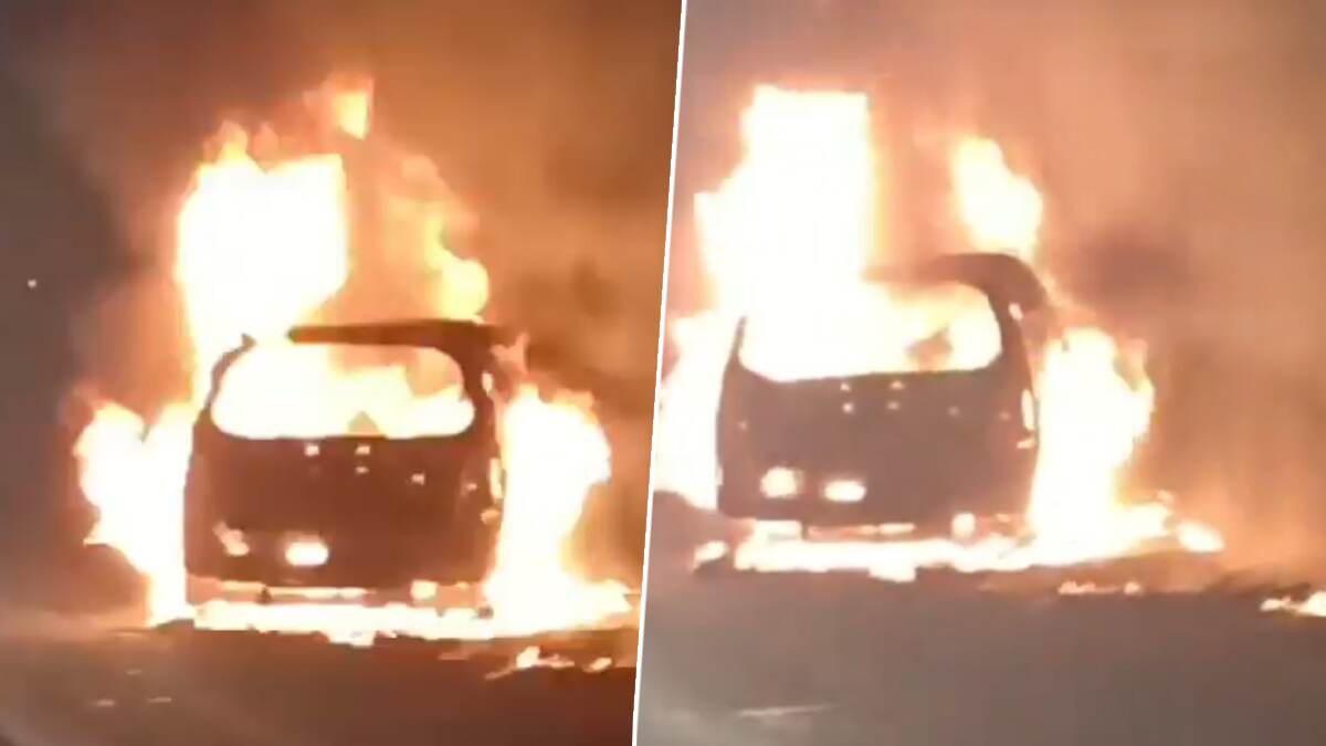 Car Fire Accident: நடுரோட்டில் தீப்பிடித்து எரிந்த கார்; 4 இளைஞர்கள் உடல் கருகி பரிதாப பலி.. பதறவைக்கும் சம்பவம்.!