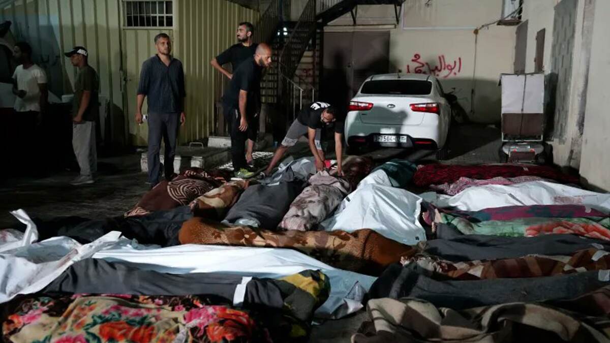 Israeli Strike On Gaza School: காசா பள்ளியை குறிவைத்த இஸ்ரேலின் தாக்குதல்.. 37 பேர் பரிதாபமாக மரணம்..!