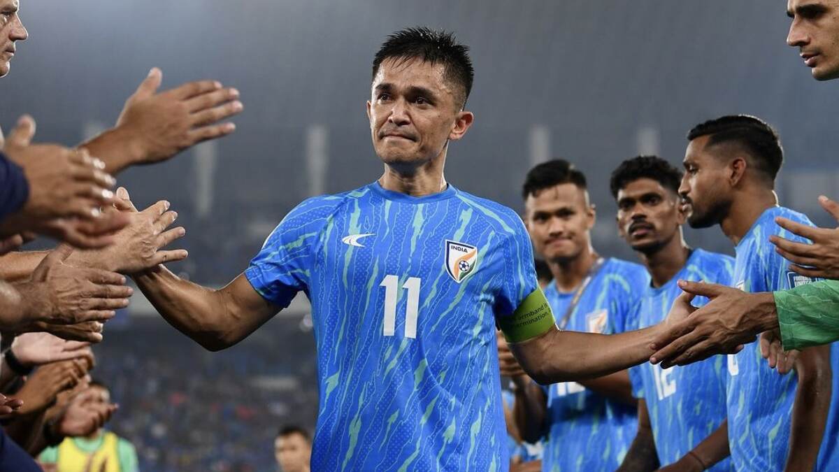 Sunil Chhetri Retires: முடிவுக்கு வந்த சகாப்தம்.. இந்திய கால்பந்து வீரர் சுனில் சேத்ரி ஓய்வு.. ரசிகர்கள் சோகம்..!