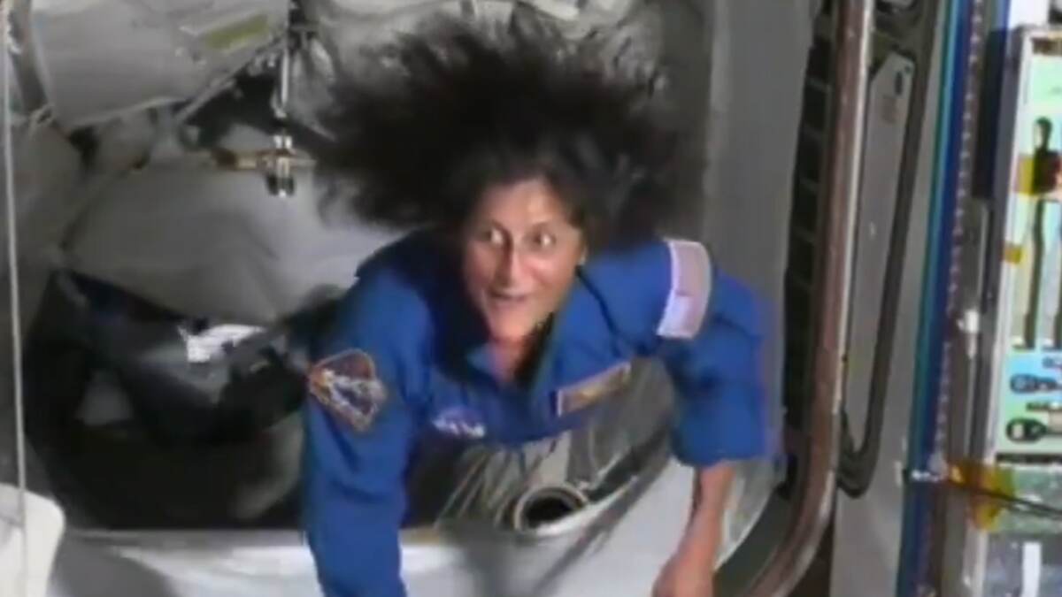 Astronaut Sunita Williams Dance: 3-வது முறையாக விண்வெளி சென்ற சுனிதா வில்லியம்ஸ்.. விண்வெளியில் ஆட்டம் போட்டு கொண்டாட்டம்..!