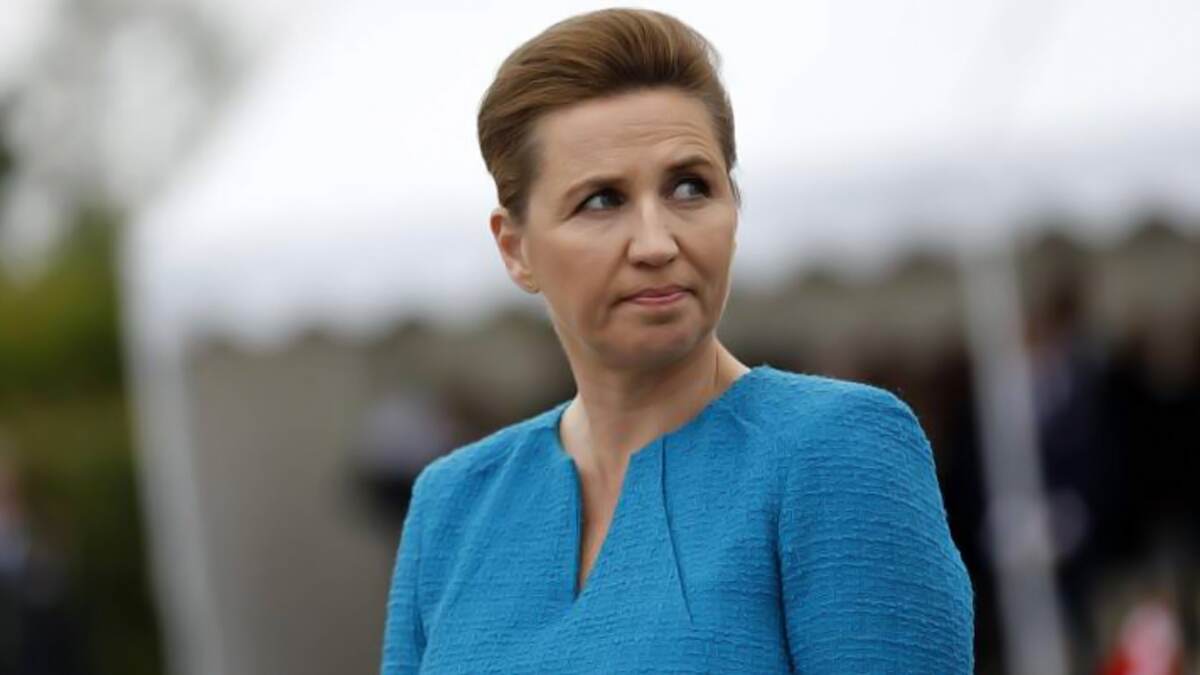 Danish PM Attack: டென்மார்க் பிரதமர் மீது திடீர் தாக்குதல்; மர்ம நபரை கைது செய்து விசாரணை..!