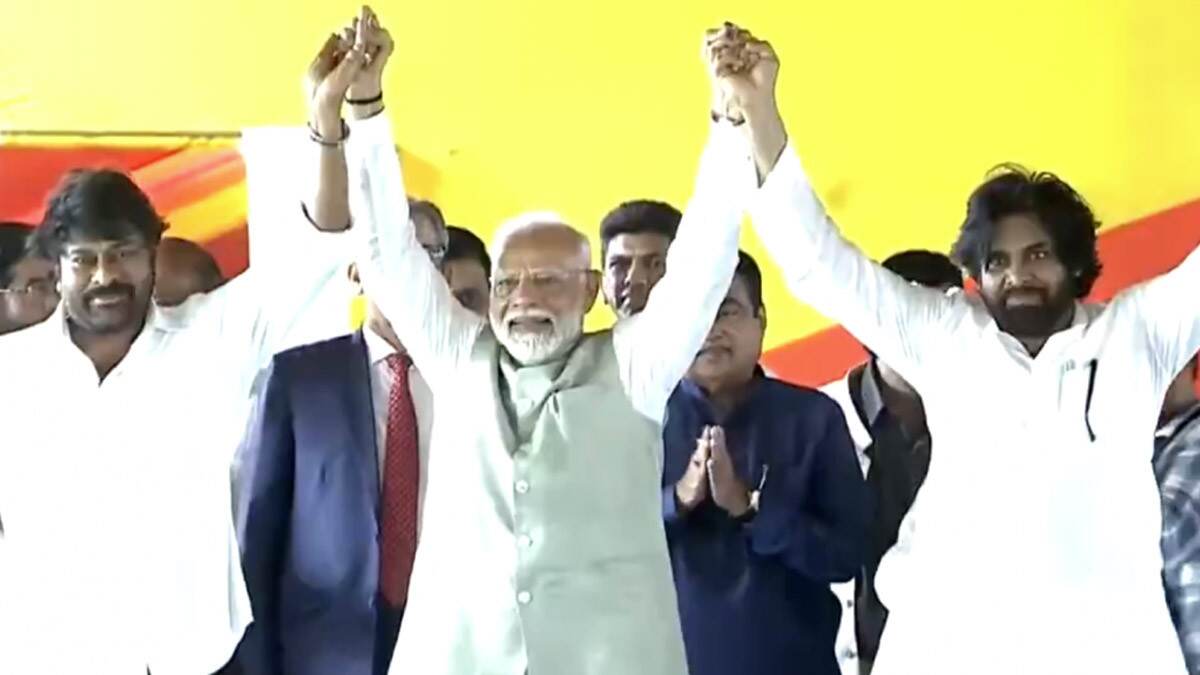 PM Modi Meets Chiranjeevi On Pawan Kalyan's Request: ஆந்திர துணை முதலமைச்சராக பதவியேற்ற பவன் கல்யாண்.. தம்பியை பிரதமர் மோடியிடம் அறிமுகம் செய்த நெகிழ்ச்சி சம்பவம்..!