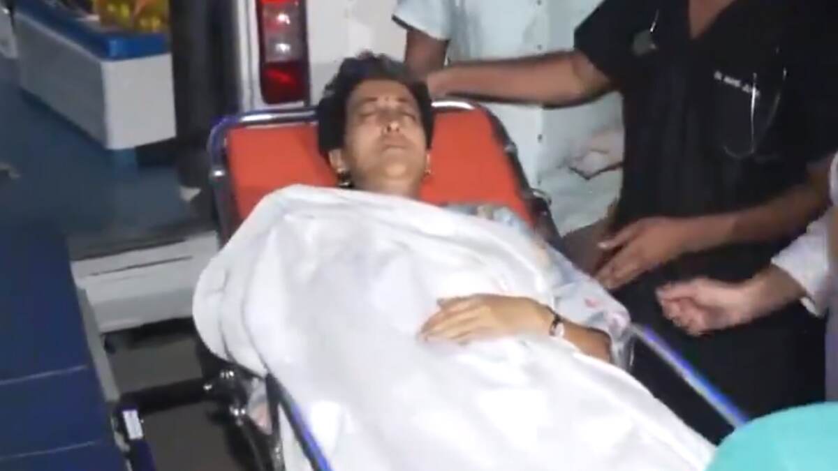 Delhi Water Minister Atishi Admitted on Hospital: தண்ணீர் கேட்டு ஆம் ஆத்மி அமைச்சர் உண்ணாவிரத போராட்டம்; உடல்நலக்குறைவால் மருத்துவமனையில் அனுமதி.!