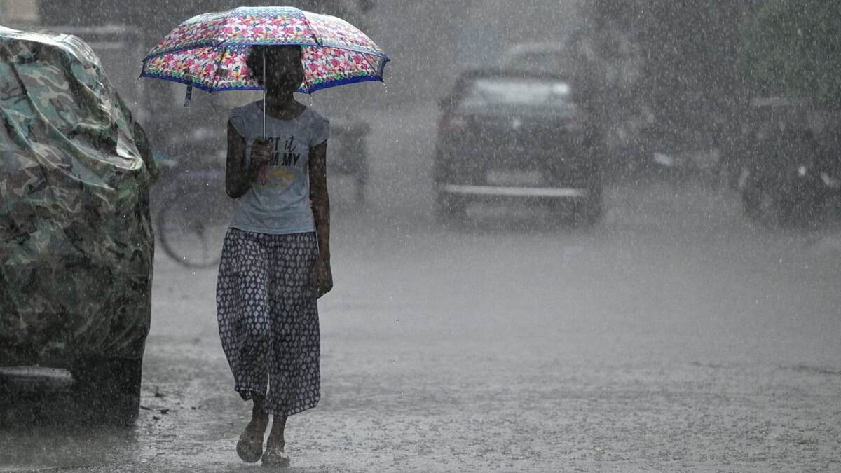 TN Weather Update: இன்று கொட்டப்போகும் கனமழை.. மீனவர்களுக்கு எச்சரிக்கை.. சென்னை வானிலை ஆய்வு மையம் அறிவிப்பு..!