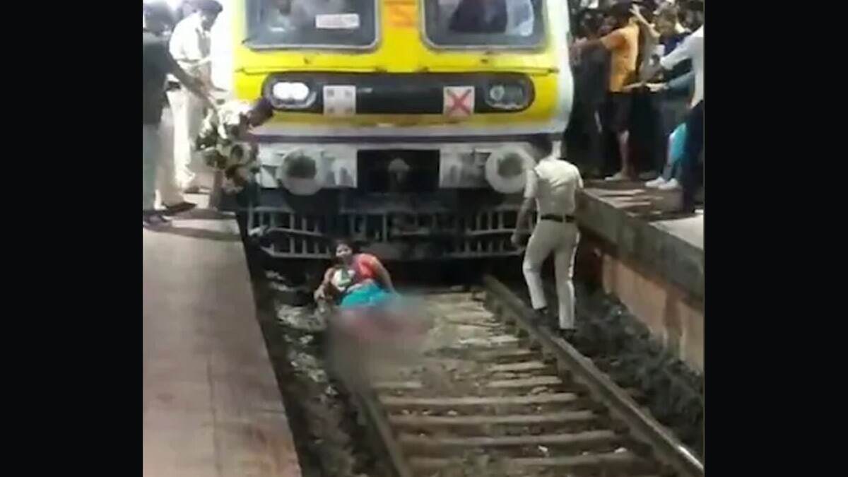 Mumbai Local Train: இரயில் தண்டவாளத்தில் தவறி விழுந்த இளம்பெண்; இரண்டு கால்களும் துண்டாகிய பரிதாபம்.!