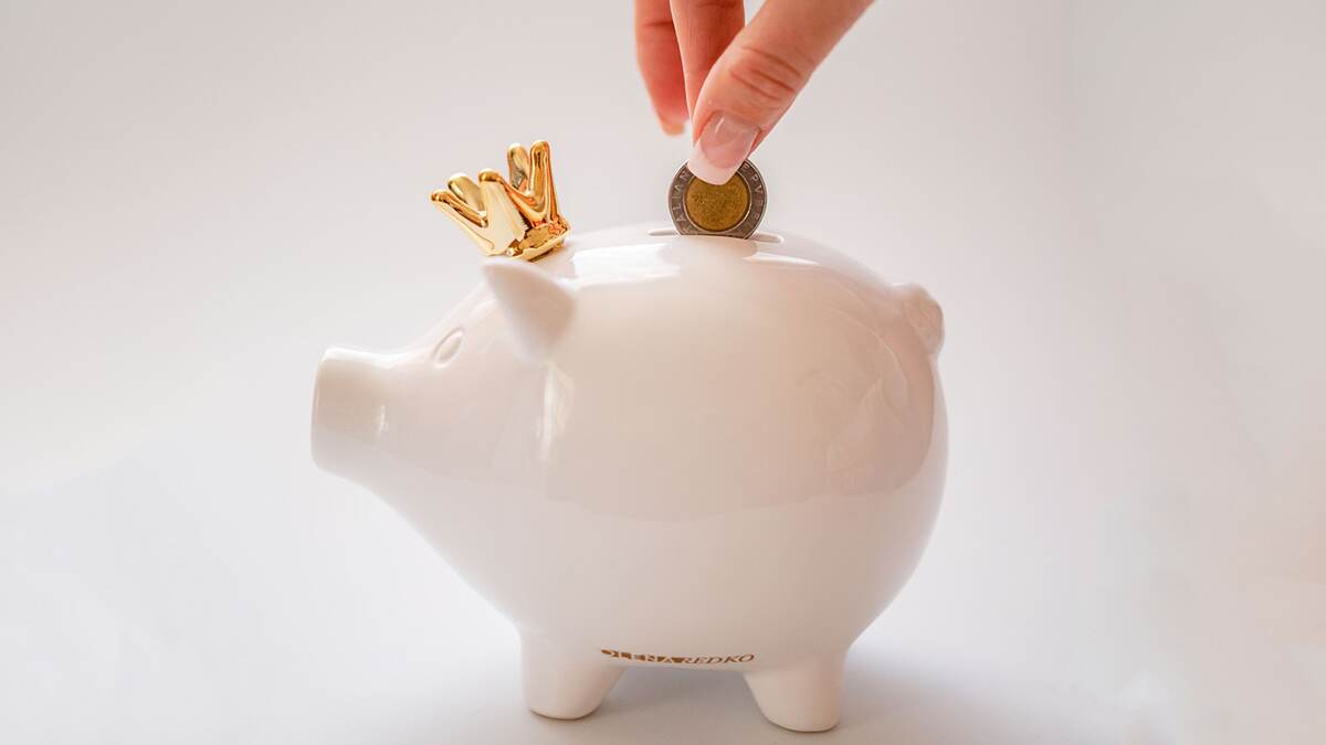 Money: பணத்திற்கும் மகிழ்ச்சிக்கும் உள்ள தொடர்பு.. என்ன தெரியுமா?!