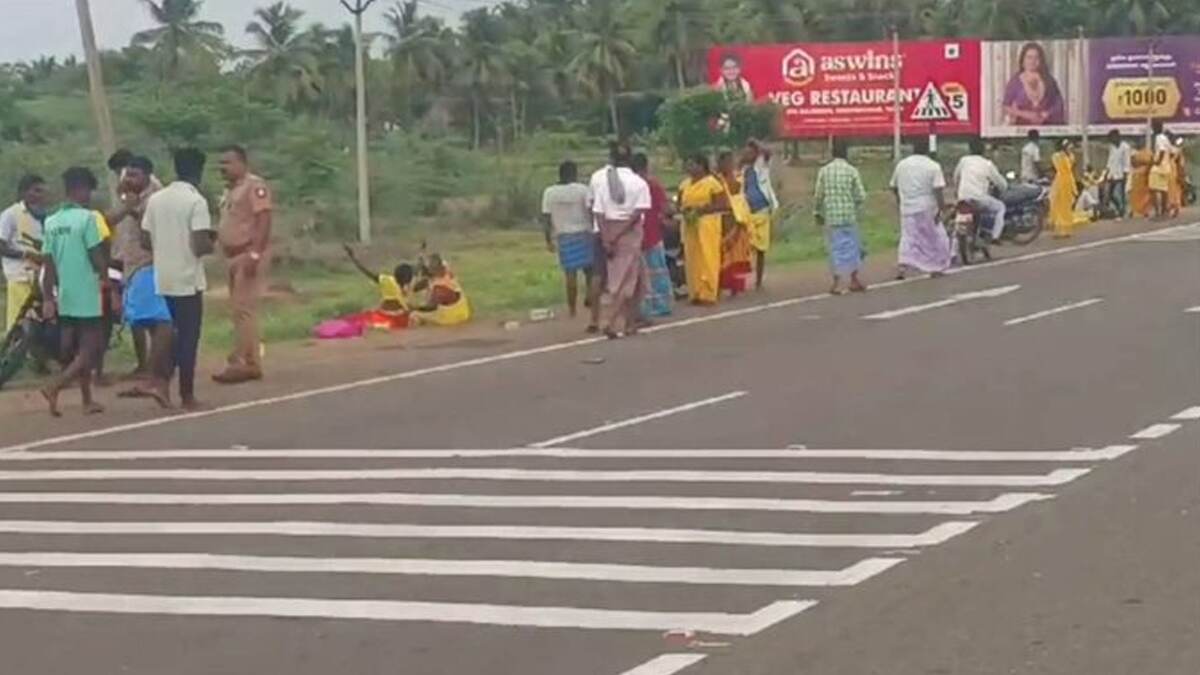 Truck Collision Accident: பக்தர்கள் மீது சரக்கு வாகனம் மோதி விபத்து; 5 பேர் உயிரிழப்பு..!