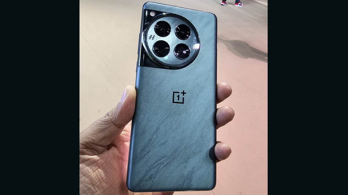 OnePlus 12 5G Offer Sale: ஒன்பிளஸ் 12 5ஜி ஸ்மார்ட்போன் தள்ளுபடி விலையில் விற்பனை..! முழு விவரம் இதோ..!
