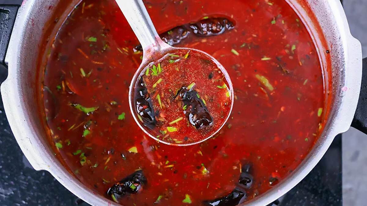 Beetroot Rasam Recipe: பீட்ரூட் ரசம் மிக சுவையாக செய்வது எப்படி? சமையல் ராணியாக தெரிஞ்சிக்கோங்க..!