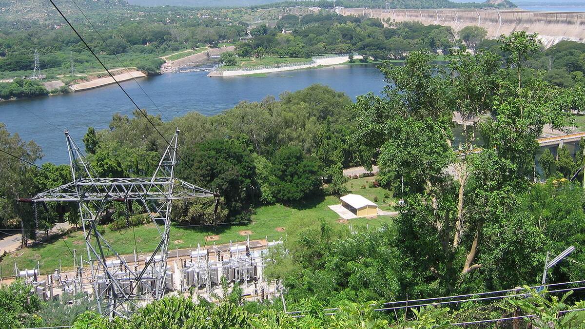 Mettur Dam: நீர்வரத்து தொடர் அதிகரிப்பு; மேட்டூர் அணையில் இருந்து 1 இலட்சம் கன அடி நீர் வெளியேற்றம்.!