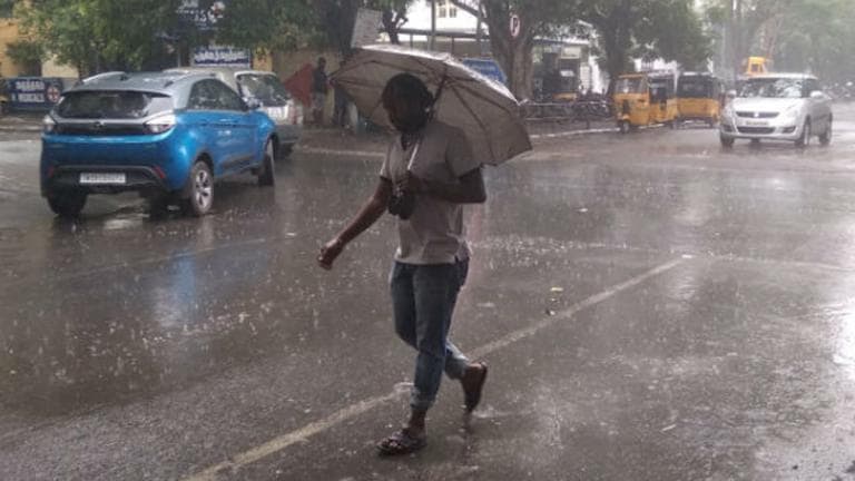 TN Weather Update: காலை 10 மணிவரையில் 3 மாவட்டங்களில் இடியுடன் மழை; சென்னை வானிலை ஆய்வு மையம் அறிவிப்பு.!