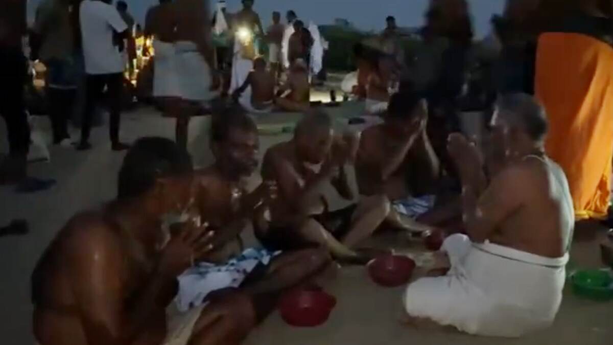 Aadi Amavasya 2024: இன்று ஆடி அமாவாசை; முன்னோர்களுக்கு தர்ப்பணம் கொடுத்து வழிபாடு.!
