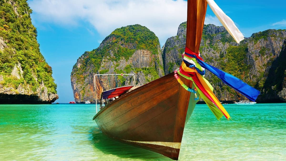 Vacation At Sea: உலகைச்சுற்றும் வாலிபனாக வலம்வர ஆசையா? உங்களுக்கான அற்புத தகவல் இதோ.. 135 நாடுகளுக்கு கடலிலேயே சுற்றுலா.!