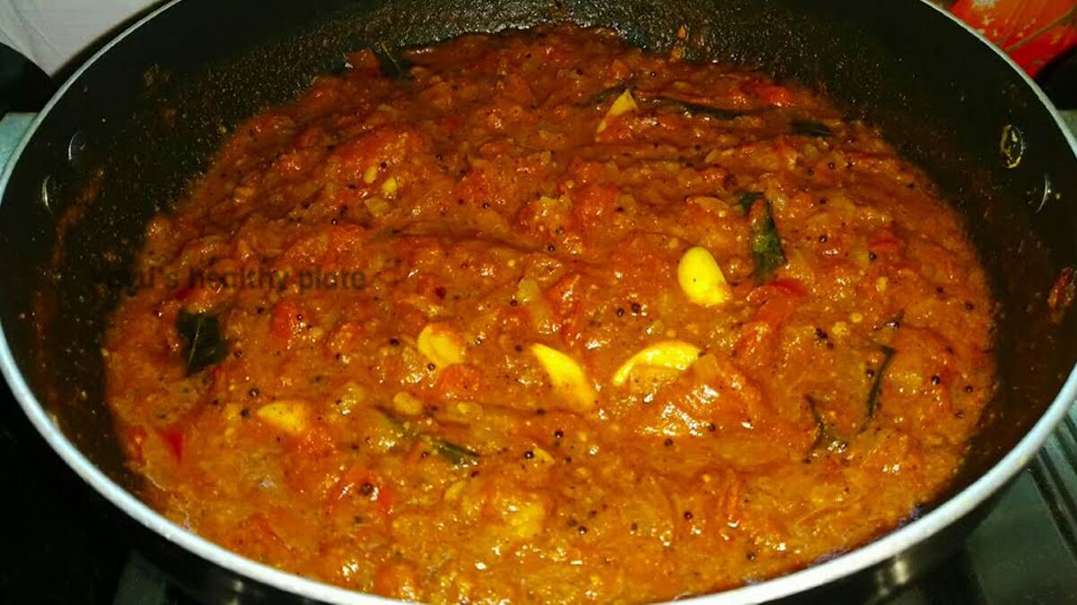 Chettinad Tomato Kuzhambu Recipe: செட்டிநாடு ஸ்டைலில் தக்காளி குழம்பு செய்வது எப்படி..? விவரம் உள்ளே..!