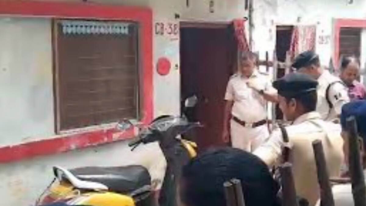 Husband Dies By Suicide After Killing Family Members: பெண் காவலர் உட்பட 4 பேரை கொன்றுவிட்டு வாலிபர் தற்கொலை.. பீகாரில் பயங்கரம்..!