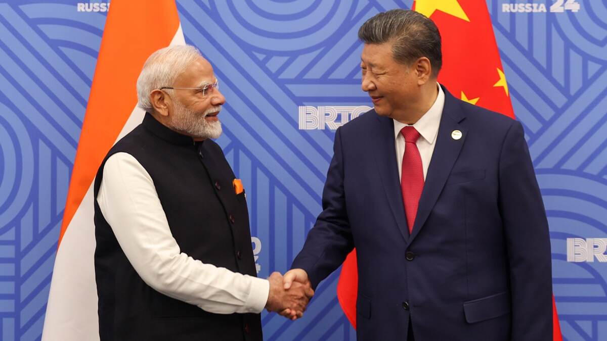 BRICS Summit 2024: ‘பிரிக்ஸ்’ கூட்டமைப்பின் 16-வது உச்சி மாநாடு.. சீன அதிபரை 5 ஆண்டுகள் இடைவேளைக்கு பின் சந்தித்த பிரதமர் நரேந்திர மோடி.!