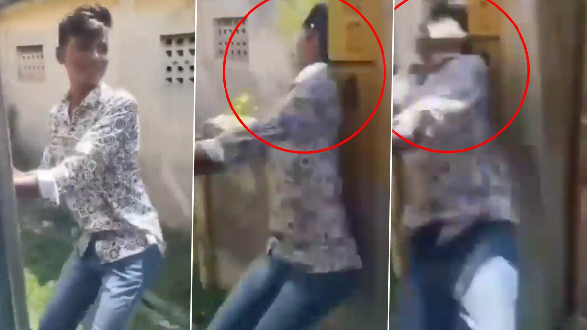 Shocking Video: படிக்கட்டில் தொங்கியவாறு நடனம்.. மின்சார கம்பியின் மீது மோதிய புள்ளிங்கோ படுகாயம்.! அதிர்ச்சி காட்சிகள்.!