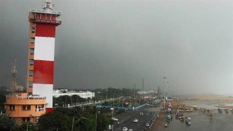 Chennai Rains: இடி-மின்னலுடன் தலைநகர் சென்னையில் வெளுத்து வாங்கிய கனமழை; அடுத்த அலர்ட்.!