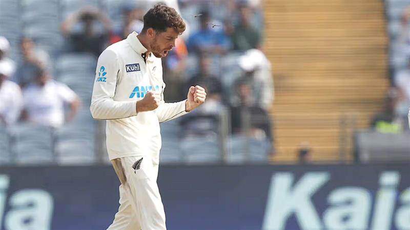 IND Vs NZ 2nd Test: முதல் இன்னிங்ஸில் 156 ரன்களுக்கு சுருண்ட இந்தியா.. சான்ட்னர் 7 விக்கெட்களை வீழ்த்தி அசத்தல்..!