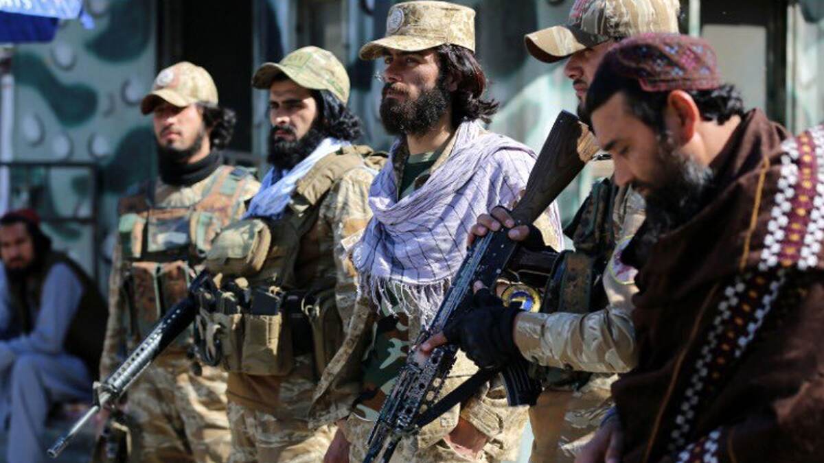 Terrorist Attack: 12 தீவிரவாதிகள் சுட்டுக்கொலை.. பாகிஸ்தானில் பயங்கரம்..!