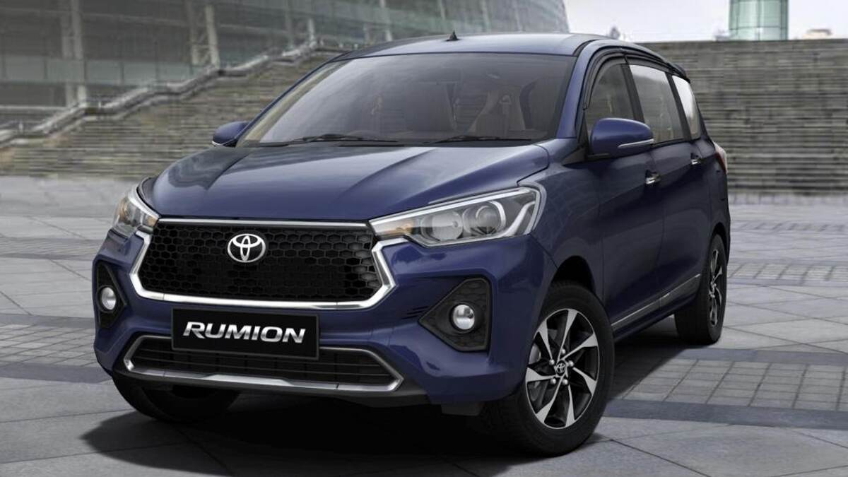 Toyota Rumion Festive Edition: டொயோட்டாவின் ஃபெஸ்டீவ் எடிசன்.. ரூமியன் கார் அறிமுகம்.!