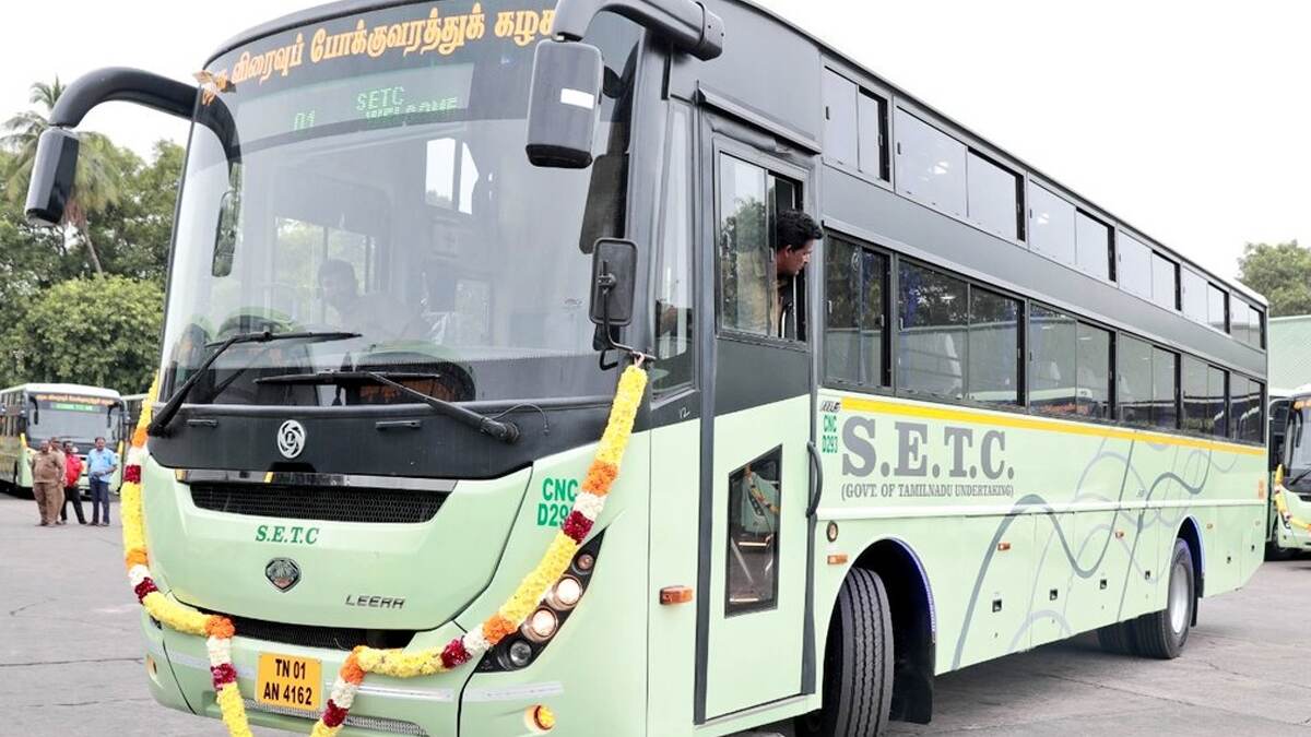 TN Govt Bus: பேருந்துகளை இயக்கும்போது செல்போனில் பேசினால் 29 நாட்கள் வேலை காலி; தமிழ்நாடு போக்குவரத்துத்துறை உச்சகட்ட எச்சரிக்கை.!