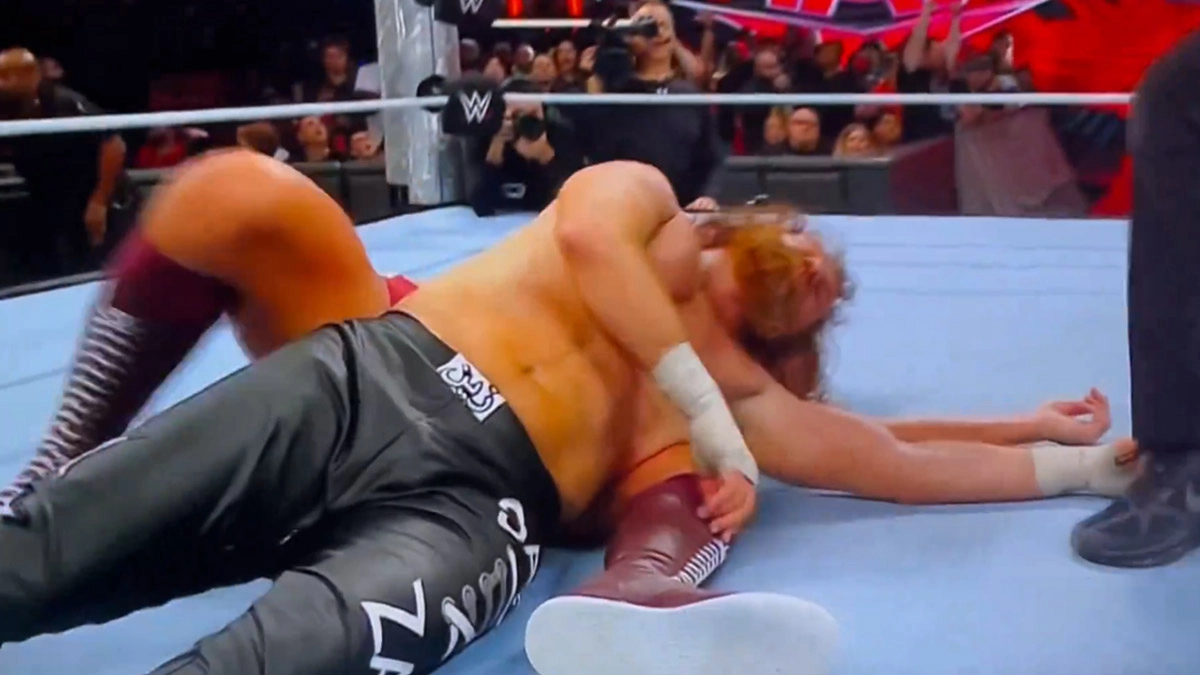 World Heavyweight Championship: உலக ஹெவிவெயிட் சாம்பியன்ஷிப் போட்டி.. சமி ஜெய்னை பொட்டலம் போட்டு அனுப்பிய குந்தர்..!