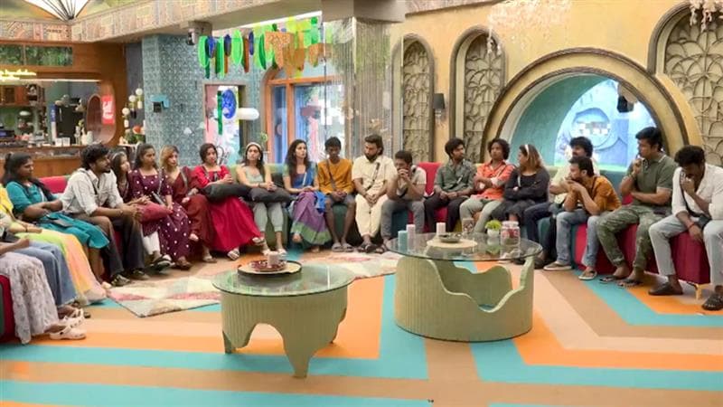 Bigg Boss Tamil Season 8: முதல் ஓபன் நாமினேஷன்; அதிரடி காட்டிய பிக் பாஸ்., வெதும்பிப்போன தர்ஷிகா., முத்துகுமரனின் ஆட்டம் ஆரம்பம்.!