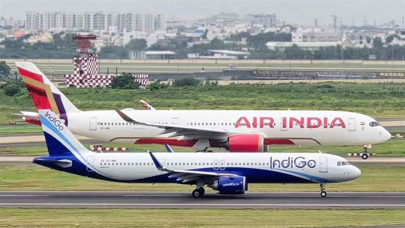 Chennai to Kochi Flight: சென்னை - கொச்சி விமானத்தில் தொழில்நுட்ப கோளாறு; 90 பயணிகளின் உயிர் தப்பியதால், நிம்மதி பெருமூச்சு.!
