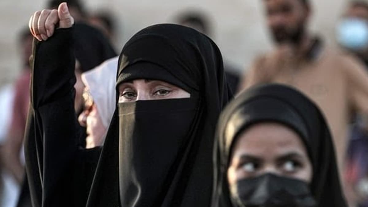 Iraq Controversial Marriage Law: பெண்களின் திருமண வயதை 9 ஆக குறைக்க ஈராக் முடிவு.. பொதுமக்கள் போராட்டம்..!