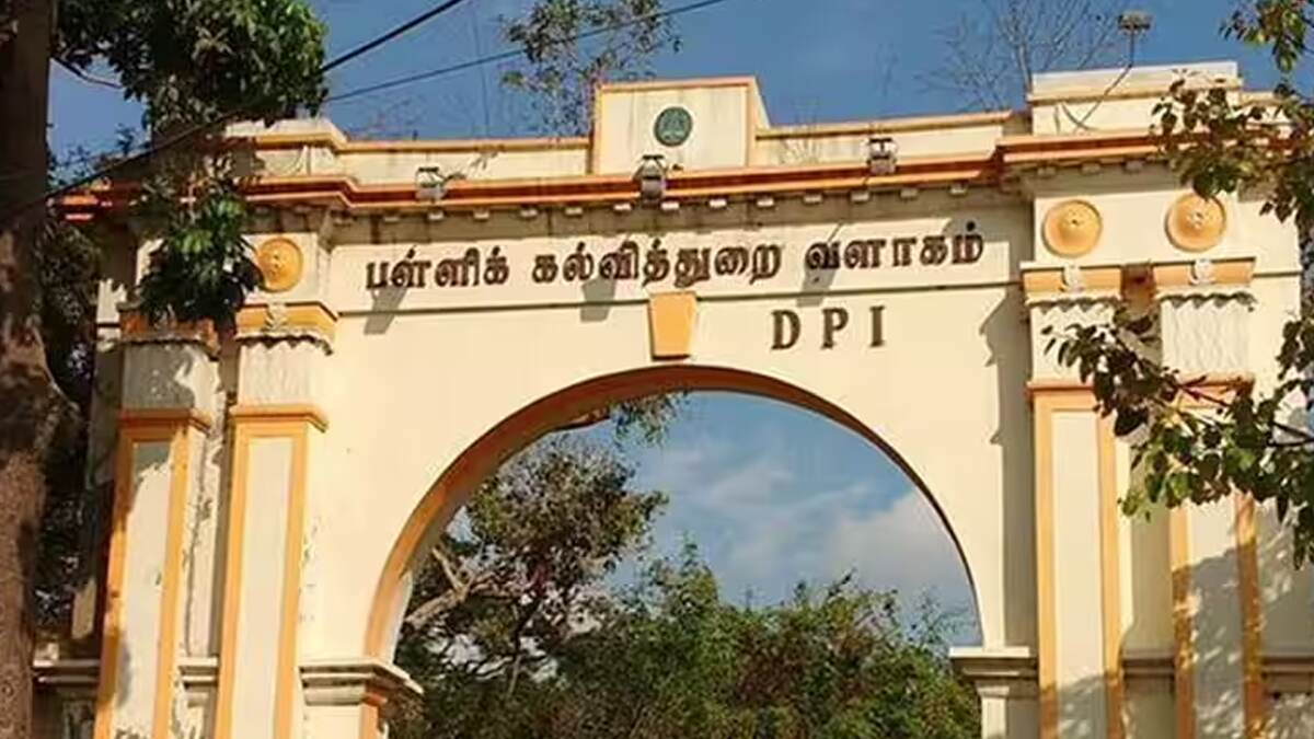 Fake Teacher Scandal: 10,000 போலி ஆசிரியர்களைக் கொண்டு பாடம் நடத்தும் தமிழக பள்ளிக்கல்வித்துறை? - உண்மை என்ன?.. அதிரடி விளக்கம்.!