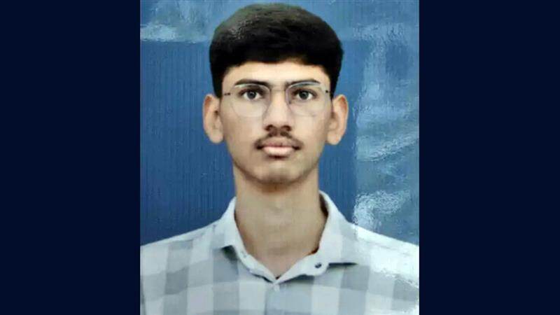 Ragging: ராக்கிங் கொடுமையால் உயிரிழந்த மருத்துவக் கல்லூரி மாணவர்.. 3 மணிநேரம் சித்ரவதை செய்த கொடூரம்..!