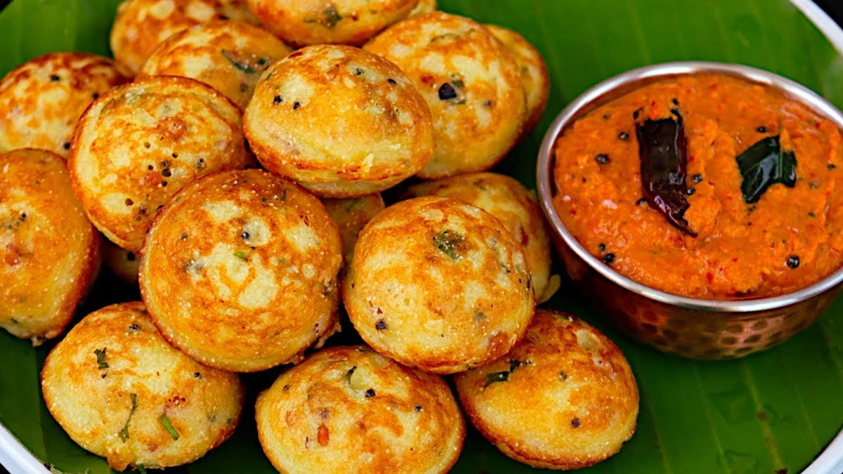 Egg Paniyaram Recipe: மாலை நேரத்திற்கு ஏற்ற சுவையான ஸ்நாக்ஸ்.. முட்டை பணியாரம் செய்வது எப்படி..?