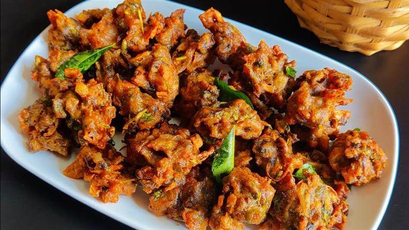 Mushroom Pakoda Recipe: காளான் வைத்து மொறுமொறுப்பான பக்கோடா செய்வது எப்படி..? அசத்தல் டிப்ஸ் இதோ..!
