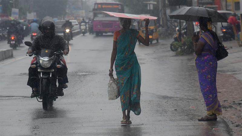 Rain Alert: மதியம் 1 மணிவரையில் 13 மாவட்டங்களில் மழை; சென்னை வானிலை ஆய்வு மையம் அறிவிப்பு.!