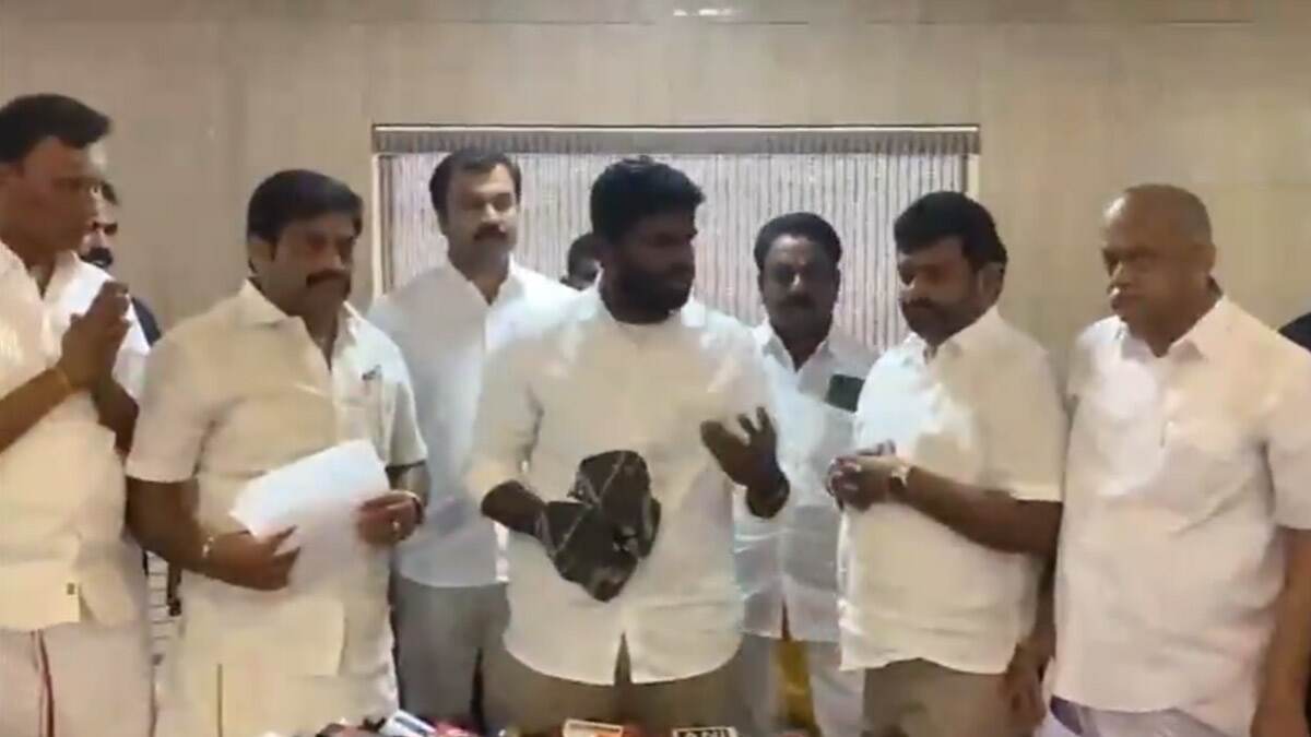 BJP Annamalai: ஆட்சி மாறும் வரை செருப்பு அணிய மாட்டேன் - அண்ணாமலை பரபரப்பு அறிவிப்பு..!
