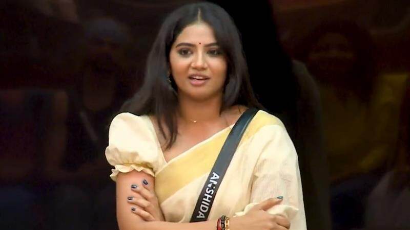 Bigg Boss Tamil Season 8: பிக் பாஸ் வீட்டுக்குள் சென்று உண்மையை உடைத்த அன்ஷிதா; கடுப்பில் முத்துக்குமரன்.!