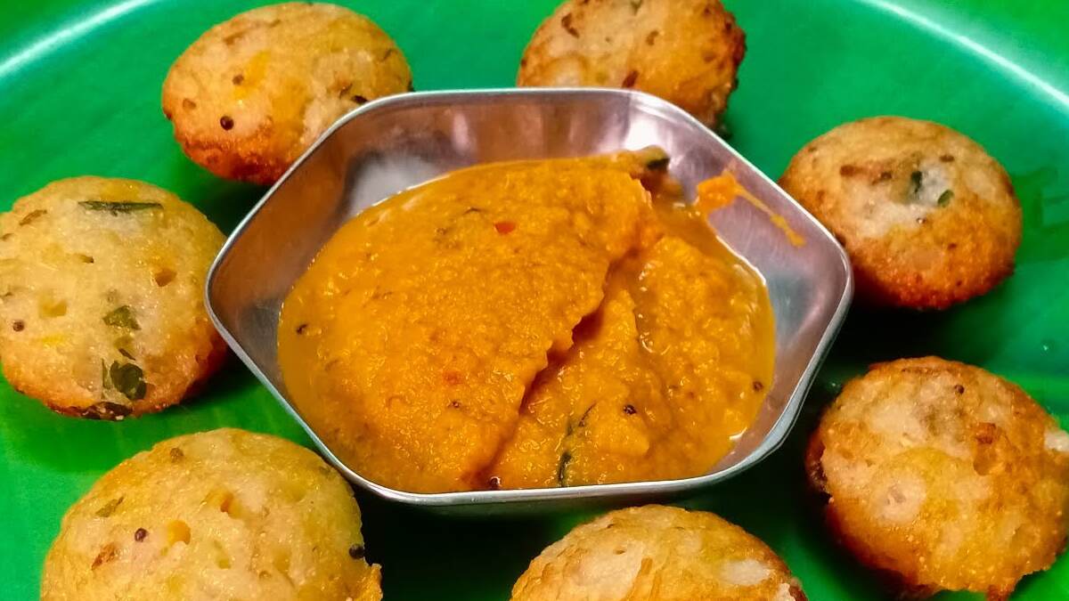 Rava Semiya Paniyaram Recipe: வீட்டில் ரவா, சேமியா இருக்கா? அப்போ இப்படி செஞ்சு பாருங்க.. அசத்தல் ரெசிபி டிப்ஸ் இதோ..!