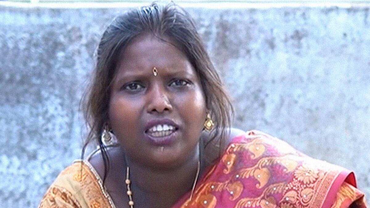 YouTuber Divya Kallachi: சிறுவர்களுக்கு பாலியல் தொல்லை.. யூடியூபர் திவ்யா கள்ளச்சி உட்பட 4 பேர் அதிரடி கைது..!