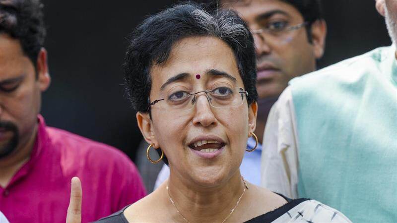 Atishi Marlena: பாஜகவுக்கு ஷாக் தந்த ஆம் ஆத்மி.. டெல்லி முதல்வர் அதிஷி வெற்றி..!