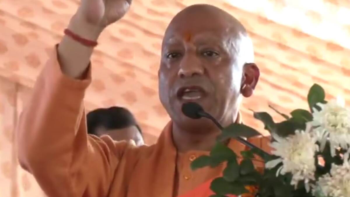 Maha Kumbh Mela 2025: 75 ஆயிரம் காவலர்களுக்கு போனஸ், பதக்கம், 7 நாள் விடுப்பு.. முதல்வர் யோகி அதிரடி அறிவிப்பு..!