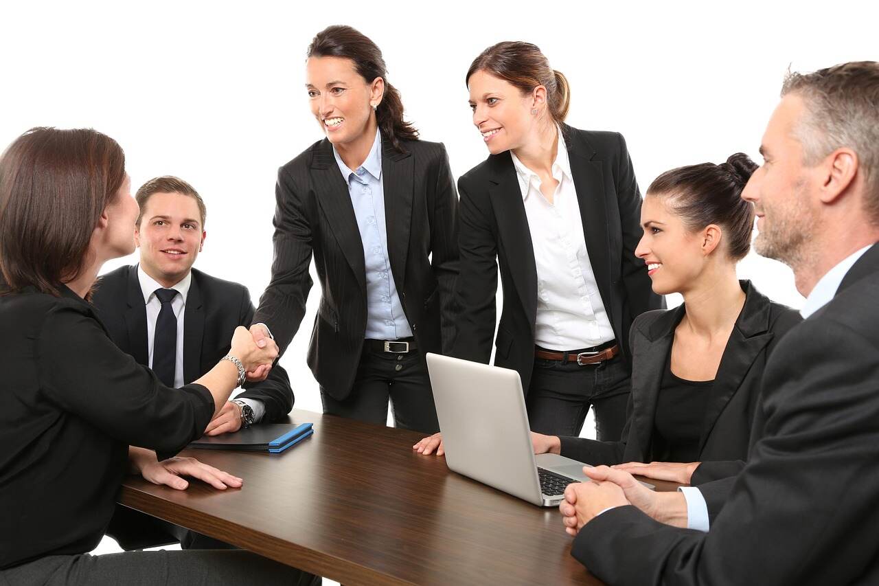Work Communication: பணியிடத்தில் எத்தொடர்பை உருவாக்கலாம்? அசத்தல் டிப்ஸ் இதோ..!