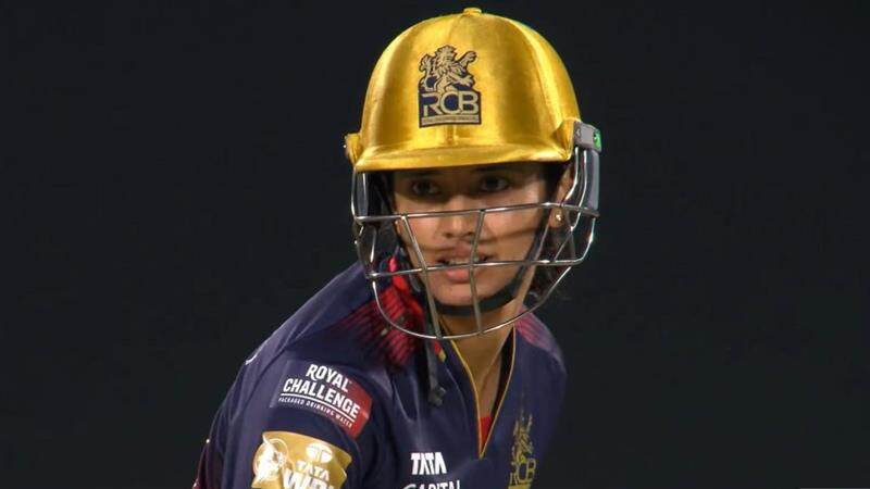 Smriti Mandhana: 27 பந்துகளில் 50 ரன்கள்.. பேட்டிங்கில் அசத்திய ஸ்மிருதி மந்தனா.! மகளிர் பிரீமியர் லீக் ஆர்.சி.பி சாதனை.!