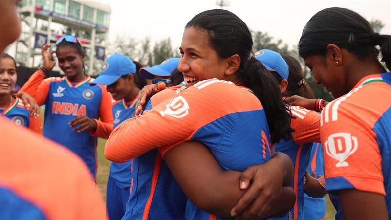 INDW Vs SAW T20 World Cup Final: மகளிருக்கான டி20 இறுதிப்போட்டியில் இந்தியா - தென்னாபிரிக்க அணிகள் மோதல்.. எப்போது? நேரலை பார்ப்பது எப்படி? விபரம் உள்ளே.!