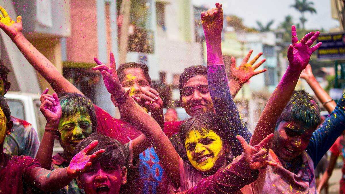 Holi 2025: ஹோலி பண்டிகை 2025: வண்ணமயமான ஹோலி பண்டிகை நாள், சிறப்புகள் என்னென்ன..? விவரம் இதோ..!