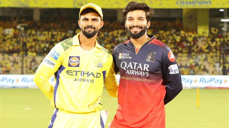 CSK Vs RCB Toss Update: டாஸ் வென்று சென்னை அணி பௌலிங்.. இன்று வெற்றி யாருக்கு? ரசிகர்கள் எதிர்பார்ப்பு.!